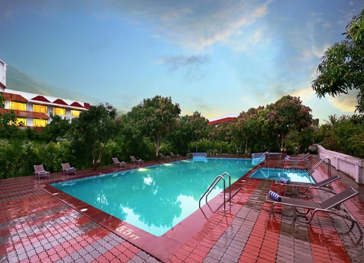 Sarovar Portico Sasangir 萨三吉尔 外观 照片