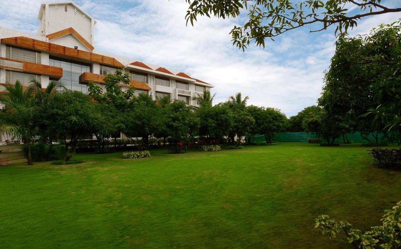 Sarovar Portico Sasangir 萨三吉尔 外观 照片