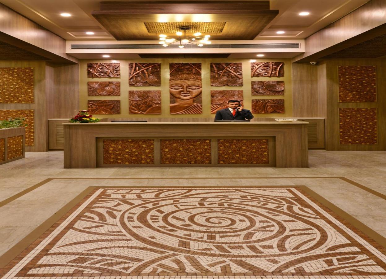 Sarovar Portico Sasangir 萨三吉尔 外观 照片
