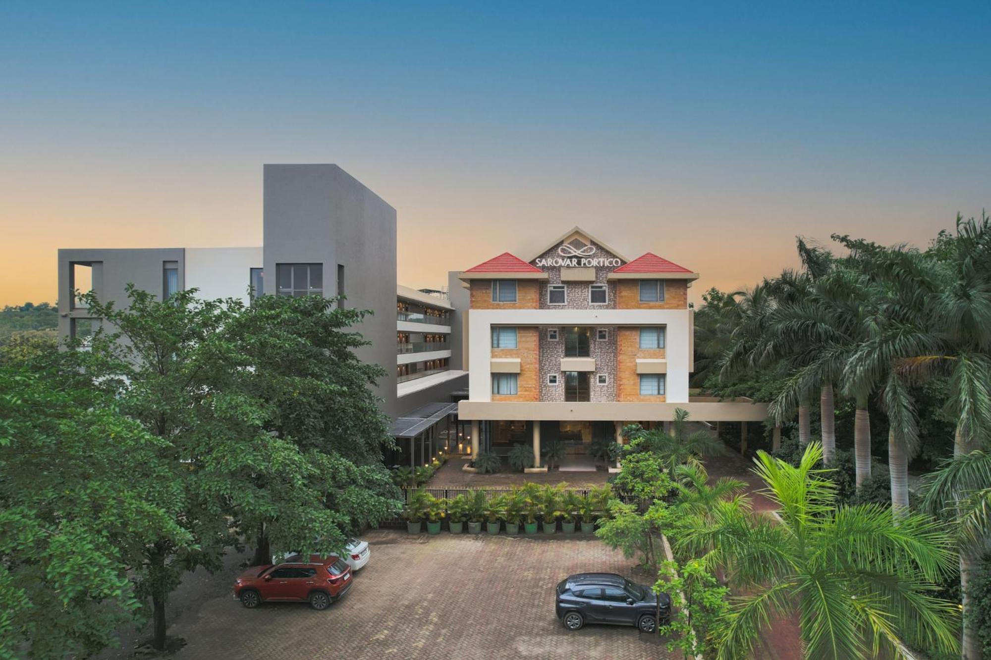 Sarovar Portico Sasangir 萨三吉尔 外观 照片
